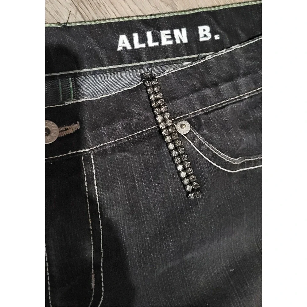 Women's Black Denim Rhinestone Accents Jeans-Size 32‎ Flare Leg Boho 70s